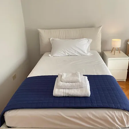 Casa Alle Pratoline Covered Parking For Bicycles And Motorcycles Múggia