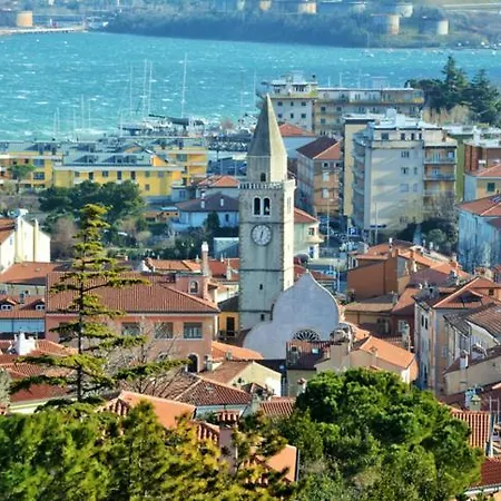 Alle Pratoline Spaziosa Vicino Trieste E Mare Con Deposito Bici E Moto Coperto Semesterbostad *