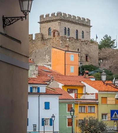 Casa Alle Pratoline Covered Parking For Bicycles And Motorcycles * 무쟈